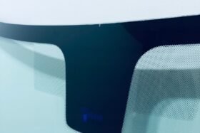 Ново предно стъкло за PEUGEOT 206 2002-2009 с датчик.-2 на ниска цена