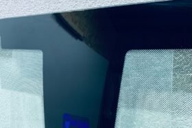 Ново предно стъкло за PEUGEOT 206 CC 2001-2007 с датчик.-2 на ниска цена