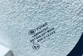 Ново предно стъкло за PORSCHE 911 (964) COUPE/CABRIO/TARGA/ 1988-1994 АНТЕНА-3 на ниска цена