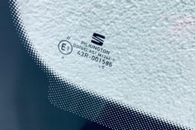 Ново предно стъкло за SEAT LEON IV 2020 - АКУСТИКА + СЕНЗОР + ОРИГИНАЛ-2 на ниска цена