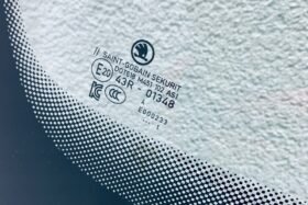 Ново предно стъкло за SKODA KAMIQ 2019 - АКУСТИКА + КАМЕРА СЕНЗОР + ОРИГИНАЛ.-3 на ниска цена