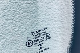 Ново предно стъкло за SKODA YETI 2009-2015 с датчик.-3 на ниска цена