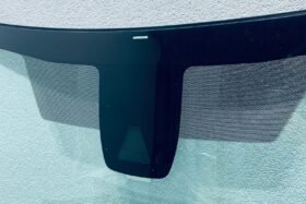 Ново предно стъкло за TOYOTA COROLLA XII 2019 - АКУСТИКА + КАМЕРА-2 на ниска цена