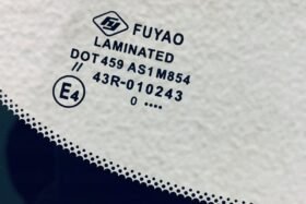 Ново предно стъкло за VOLVO V40 2012- KAM+SENS-3 на ниска цена