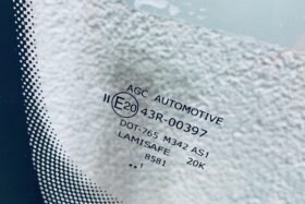 Ново предно стъкло за VW CADDY 2017 - KAM+SENS-3 на ниска цена