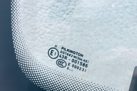 Ново предно стъкло за VW E-GOLF VII 2014- с нагревател и сензор.-3 на ниска цена