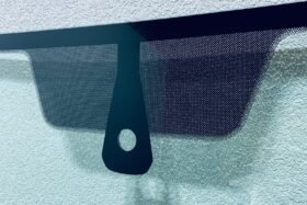 Ново предно стъкло за VW GOLF SPORTSVAN 2016 - АКУ+СЕН-2 на ниска цена