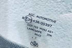 Ново предно стъкло за VW GOLF SPORTSVAN 2016 - АКУ+СЕН-3 на ниска цена