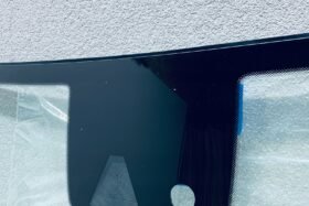 Ново предно стъкло за VW GOLF VII 2012-16 АКУСТИКА + КАМЕРА + СЕНЗОР-2 на ниска цена