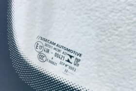 Ново предно стъкло за VW GOLF VII 2012-16 АКУСТИКА + КАМЕРА + СЕНЗОР-3 на ниска цена