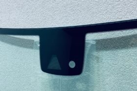 Ново предно стъкло за VW GOLF VII 2012-2016 АКУСТИКА+КАМЕРА СЕНЗОР+ОРИГИНАЛ-2 на ниска цена