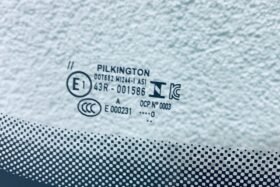 Ново предно стъкло за VW GOLF VIII 2019 - АКУСТИКА + СЕНЗОР-3 на ниска цена