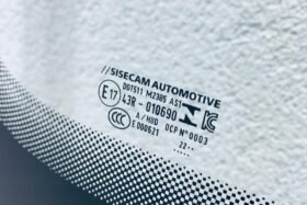 Ново предно стъкло за VW GOLF VIII 2019- АКУСТИКА+КАМЕРА+СЕНЗОР+HUD-3 на ниска цена
