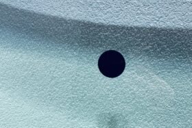 Ново предно стъкло за VW PASSAT B5 1996- SUPERB 2001--2 на ниска цена