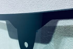 Ново предно стъкло за VW TOUAREG 2018 - АКУ+СЕН+ОЕ-2 на ниска цена