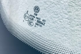 Ново предно стъкло за VW TOUAREG 2018 - АКУ+СЕН+ОЕ-3 на ниска цена