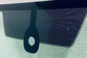 Ново предно стъкло за VW TOURAN II 2015- АКУ+СЕНЗОР-2 на ниска цена