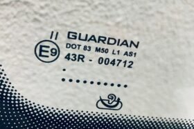 Ново предно стъкло за VW TOURAN II 2015- АКУ+СЕНЗОР-3 на ниска цена