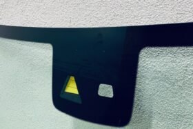 Ново стъкло за MERCEDES C CAB A205 16 - АКУ + КАМ + СЕН + АНТ.-2 на ниска цена