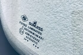 Ново стъкло за VW PASSAT B8 2020 - SOL+KAM+SEN+GRZA-3 на ниска цена