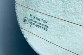 Ново задно стъкло за MAZDA 2 2003-2007.-3 на ниска цена