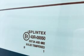 Ново задно стъкло за PEUGEOT 107 3D/5D OE-2 на ниска цена