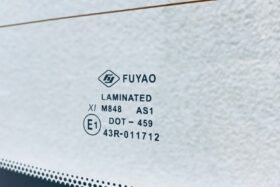 Ново задно стъкло за TESLA S 2012->-2 на ниска цена