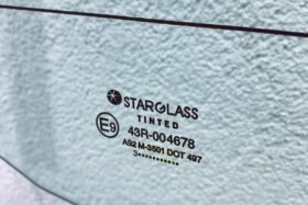 Ново задно стъкло за TOYOTA HI-ACE LH102 LWB 1995--2 на ниска цена