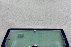 Ново задно стъкло за VW POLO VI 1999-2001 2/5D HBK на ниска цена