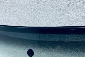 Новото предно стъкло AROSA LUPO CHICO 1997-2004-2 на ниска цена