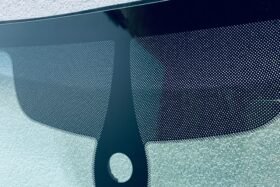 Новото предно стъкло за AUDI A1 2018 - СЕНЗОР-2 на ниска цена