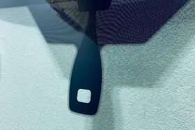 Предно стъкло НОВО FORD C-MAX II 2010-АКУ+ОТОПЛЕНИЕ+СЕНЗОР-2 на ниска цена