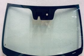 Предно стъкло НОВ ХЮНДАЙ i20 II 2014- KAM+SENS на ниска цена