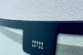 Новото предно стъкло за MERCEDES CLS W219 2004-11 SENS-2 на ниска цена