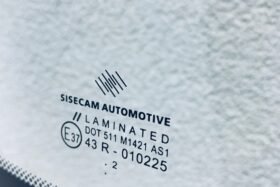 Новото предно стъкло за MERCEDES SPRINTER 910 2020 - SEN-3 на ниска цена