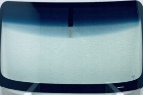 Новото предно стъкло за NISSAN NAVARA D23 2014- на ниска цена