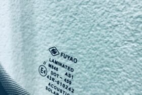 Новото предно стъкло за VW T-CROSS 2018 - АКУ+КАМ+СЕНЗ.-3 на ниска цена