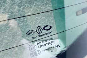 Новото стъкло за задната част на RENAULT KOLEOS II 2017- OE-2 на ниска цена