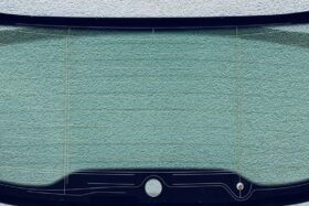 Новото задно стъкло за RENAULT CLIO V HBK 2019-> OE-3 на ниска цена