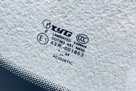 ПРЕДНО СТЪКЛО ALFA ROMEO TONALE 2022 - АКУСТИЧНО + КАМЕРА + СЕНЗОР-3 на ниска цена