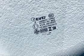 Предно стъкло AUDI 100 1990-1997-3 на ниска цена