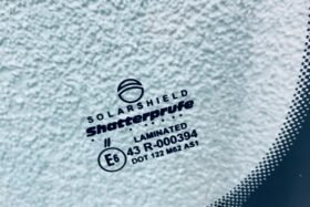 Предно стъкло AUDI A1 2018- KAM+SEN-3 на ниска цена