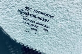 Предно стъкло AUDI A1 2021- СЕНЗОР+КАМЕРА-3 на ниска цена