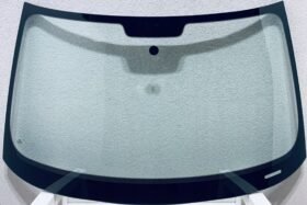 Предно стъкло AUDI A1 3/5D 2010-2018 AKU+OE на ниска цена