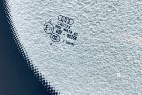 Предно стъкло AUDI A3 8P CABRIO 2008- АНТЕНИ + ОРИГИНАЛ-3 на ниска цена