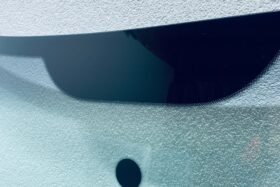 Предно стъкло AUDI A3 8P CABRIO 2008- АНТЕНИ + СЛЪНЧЕВА ЗАЩИТА-2 на ниска цена