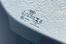 Предно стъкло AUDI A3 8V HBK 2013- АКУСТИКА+СЕНЗОР+ОРИГИНАЛ-3 на ниска цена