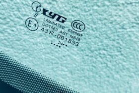 Предно стъкло AUDI A3 8V СЕДАН 2012-2020 СЕНЗОР ЗА ДЪЖД/ЗАЗОР.-3 на ниска цена