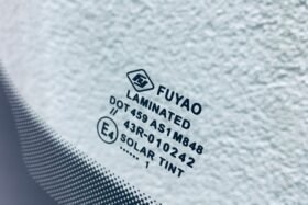 Предно стъкло AUDI A3 CABRIO 2016-> ANT+SEN-3 на ниска цена