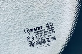 Предно стъкло AUDI A4 B6 B7 2000-2008 СЕНЗОР-2 на ниска цена